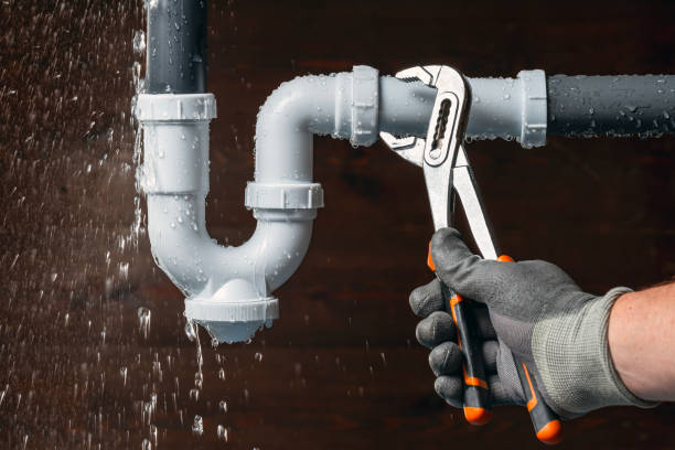 Professional Leak Detection technician working in Goshen, OH